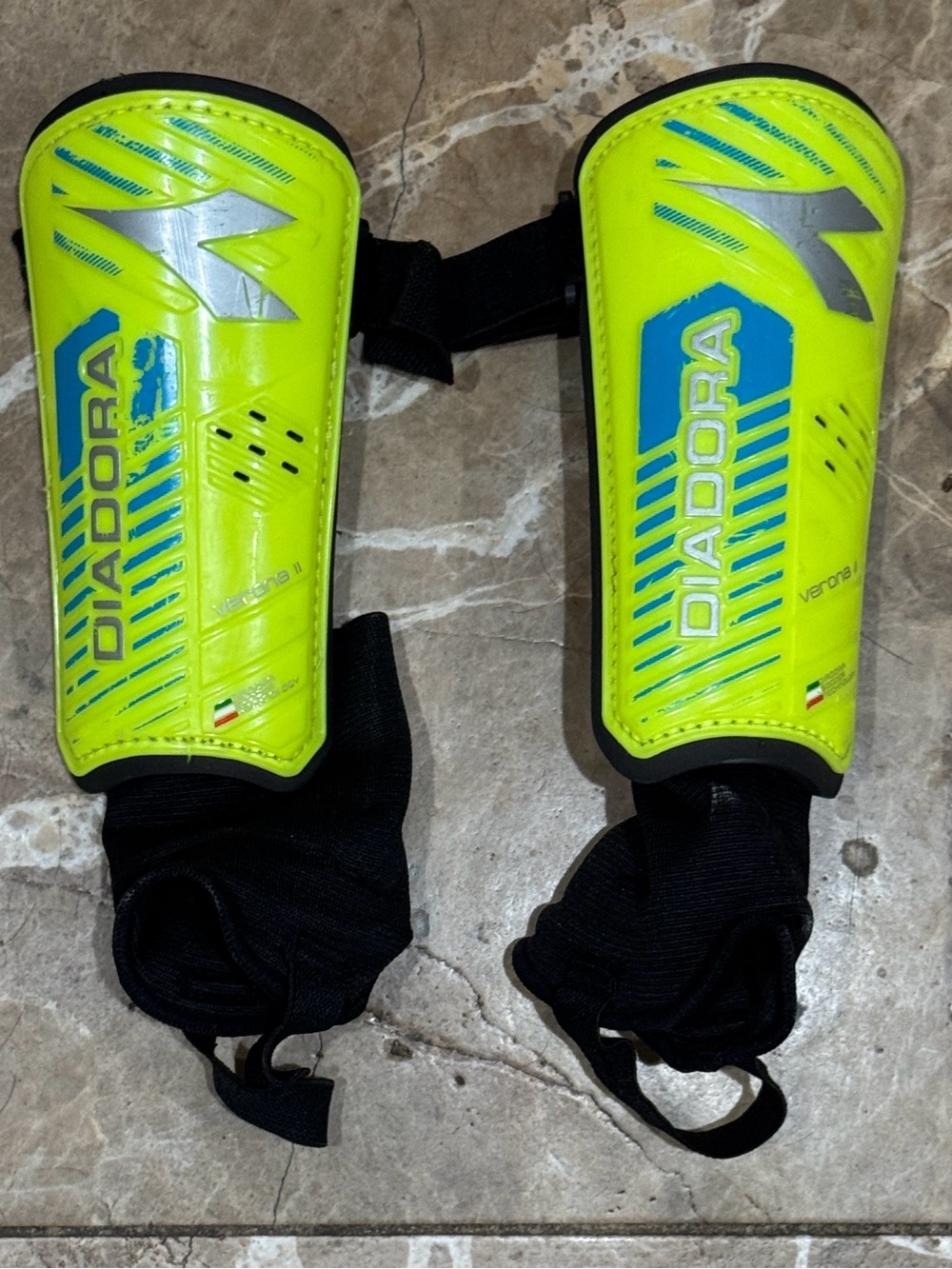 Diadora Verona 2 Soccer Shin Guards